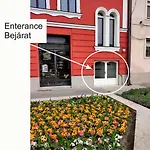 Apartment Stafetahaz *