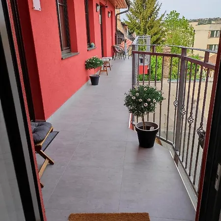 Stafetahaz Apartment *