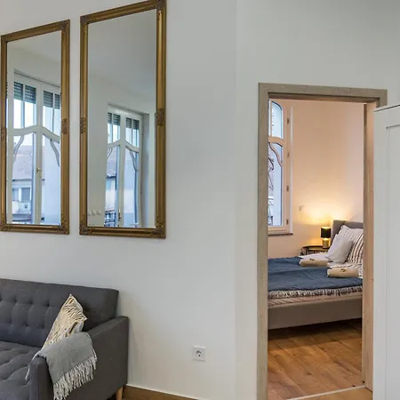 Apartment Stafetahaz *