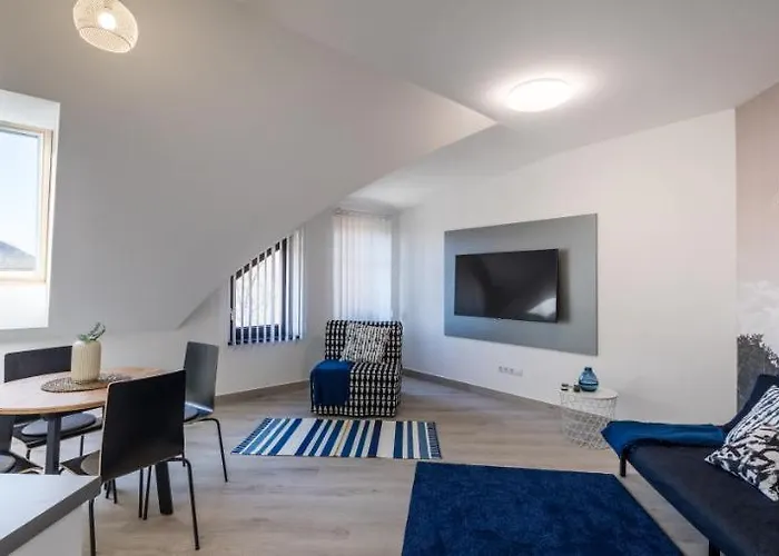 Stafétaház Apartman *
