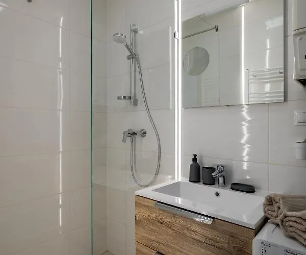 Stafétaház Apartman *